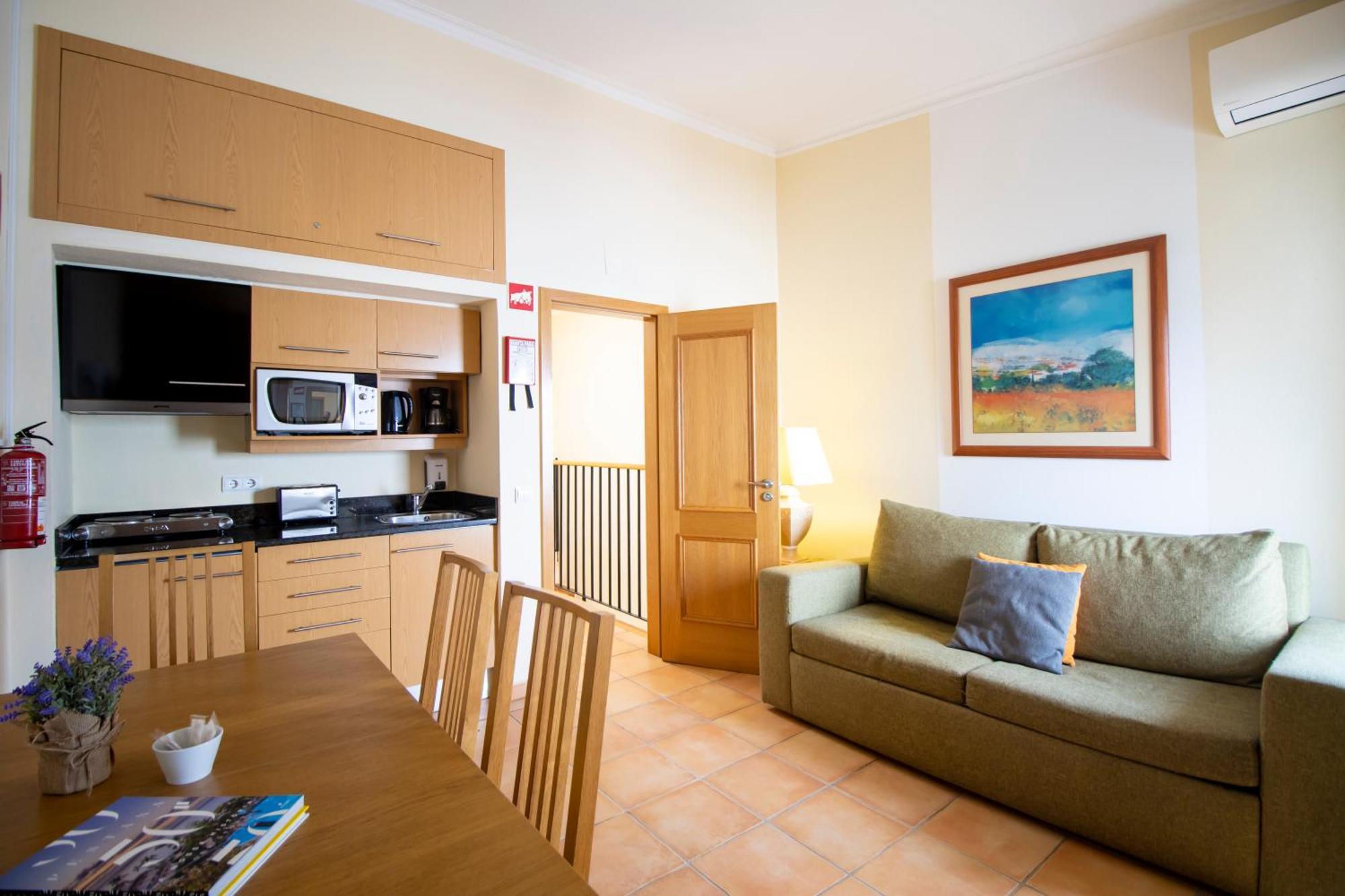 Pestana Palm Gardens 호텔 카르보에이루 외부 사진