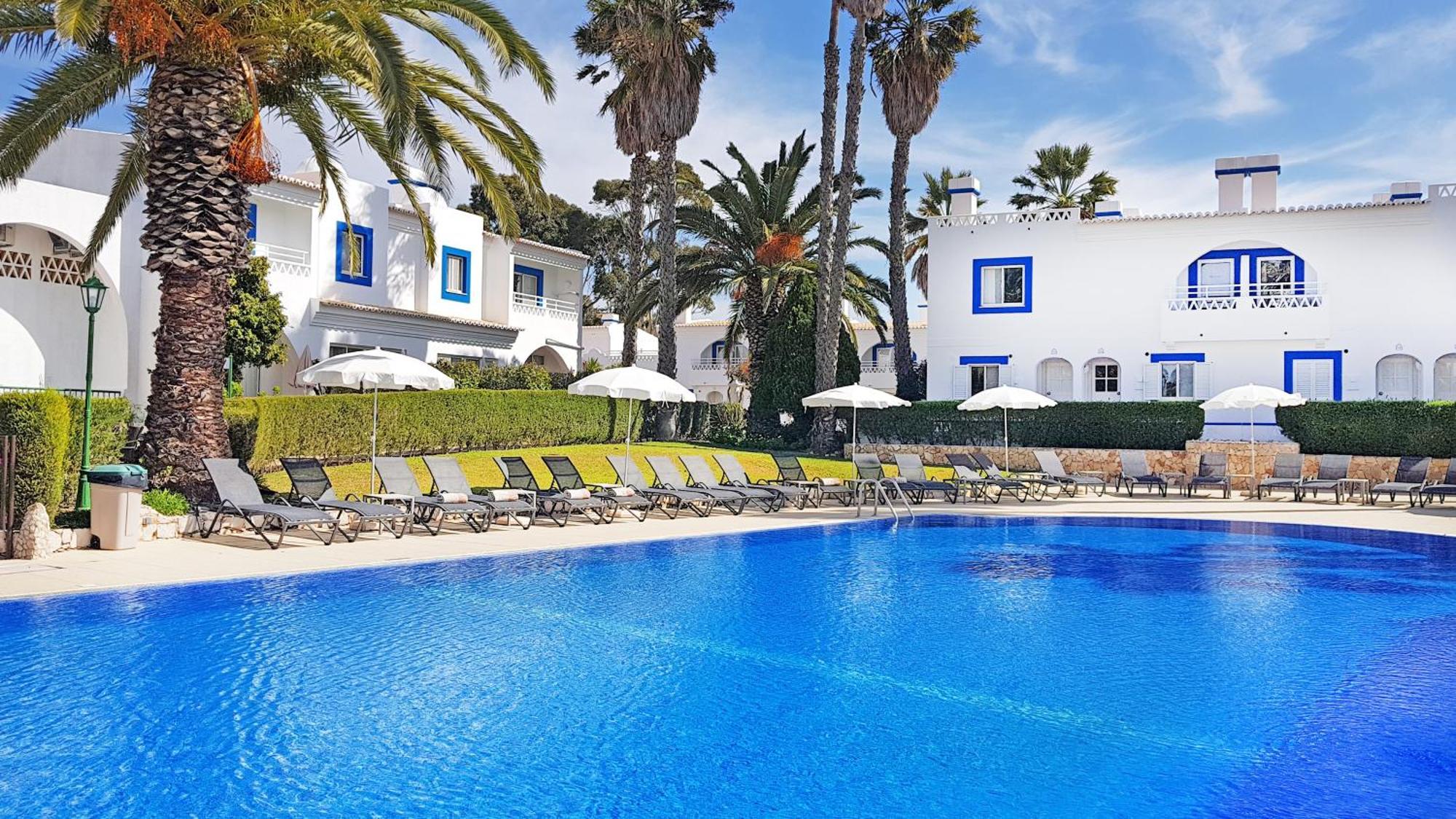 Pestana Palm Gardens 호텔 카르보에이루 외부 사진